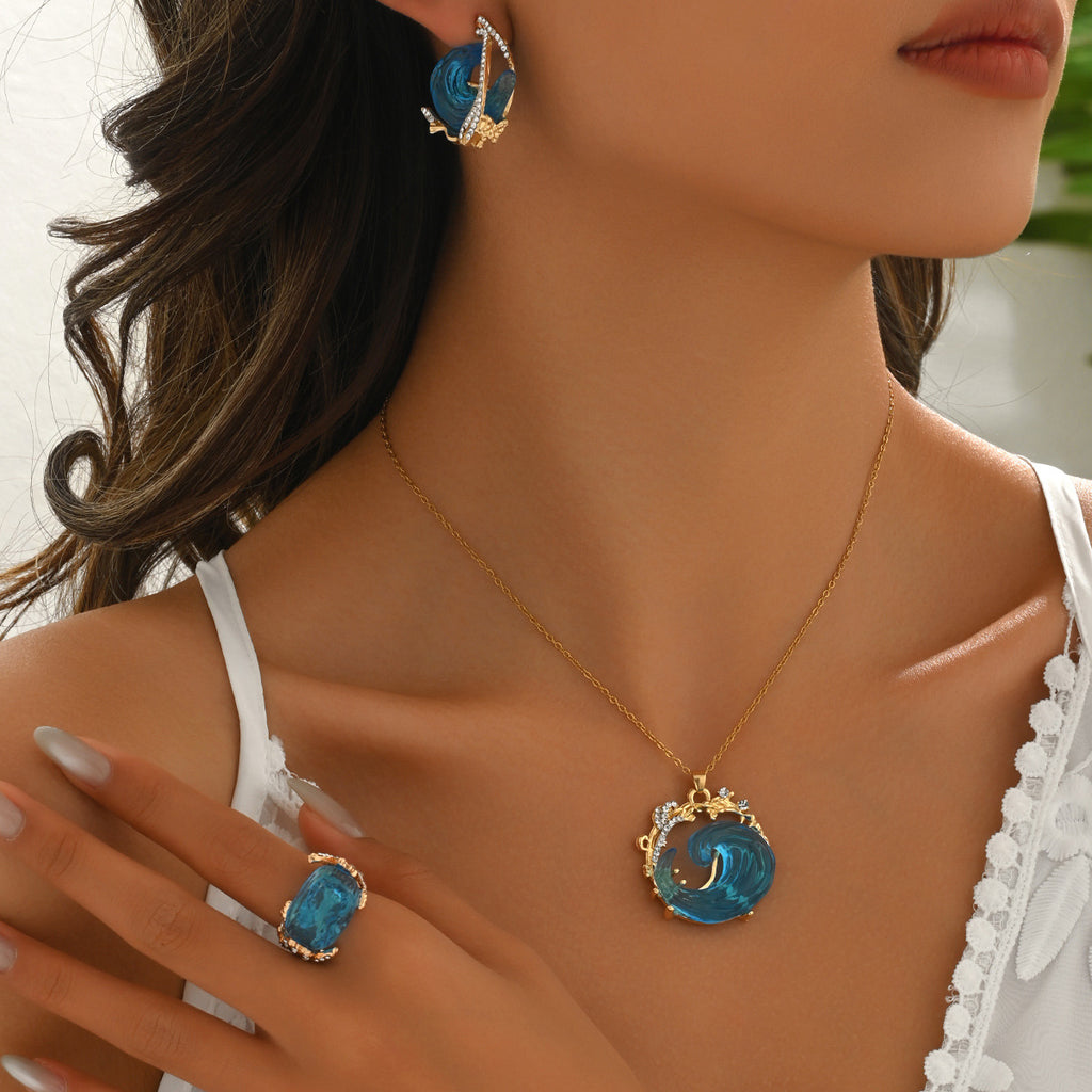 Creative Sky-Blue Wave Resin Wave Necklace